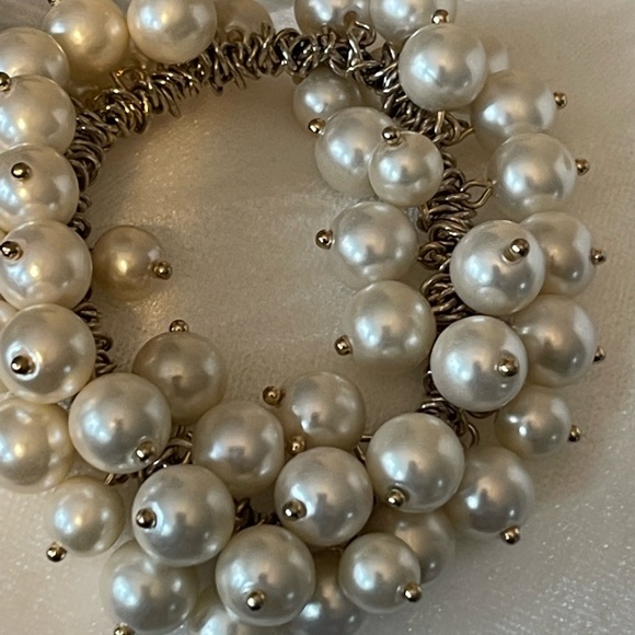 J. Crew Nude Faux Pearl Bauble Stretch Bracelet - Picture 3 of 4